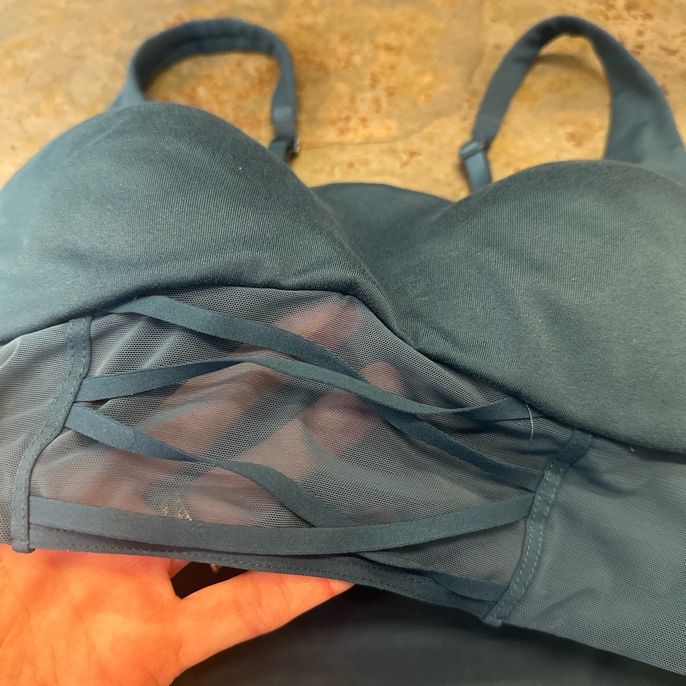 ❤️ Victoria’s Secret Sports Bra 32C Teal Ballet Crop Top - Picture 5 of 7